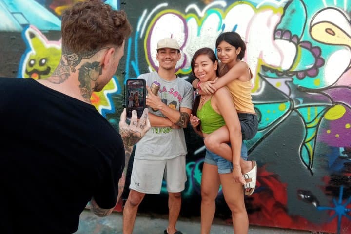 Private Barcelona Street Art Workshop with a Street Artist