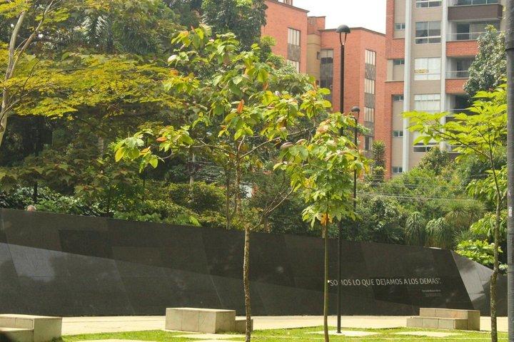 Medellin City Tour : history, culture and tradition