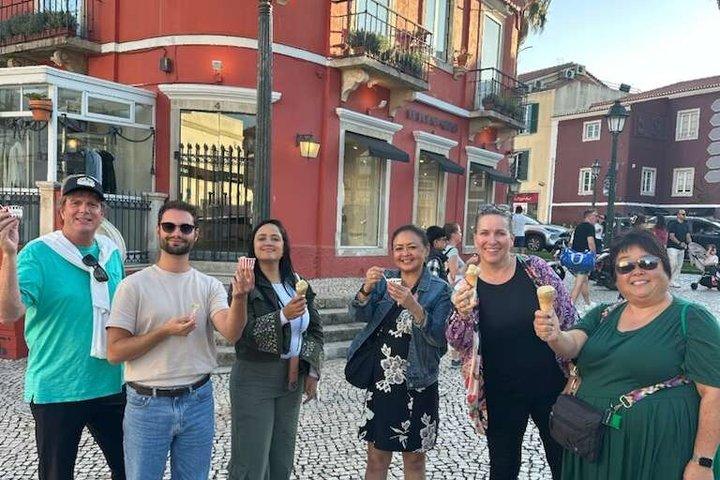 Small Group Tour: Sintra, Pena Palace, Cape Roca & Cascais