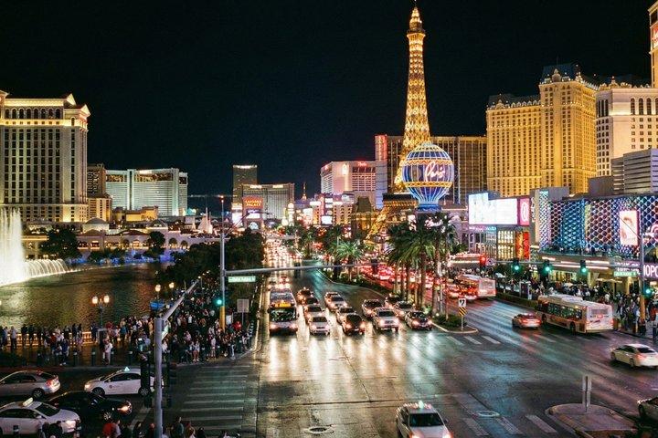 Discover Vegas Hidden Spots: Your Self-Guided Tour