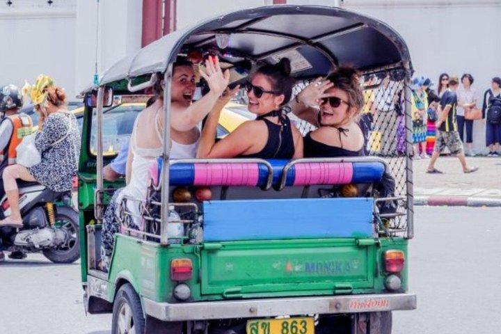 Bangkok Foodtour by tuk-tuk and Khao San Road