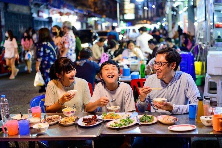 Bangkok Foodtour by tuk-tuk and Khao San Road