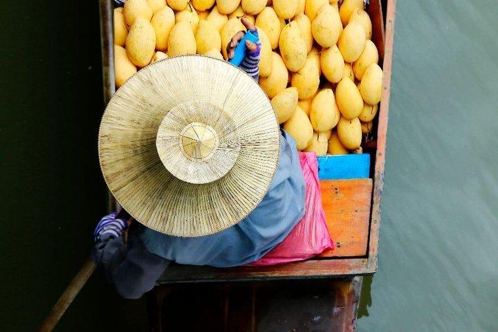 Private Tour to the Floating Market and Bridge over River Kwai
