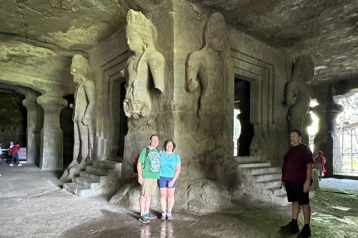 Private Elephanta Caves Tour & Mumbai City with Meal & Transport