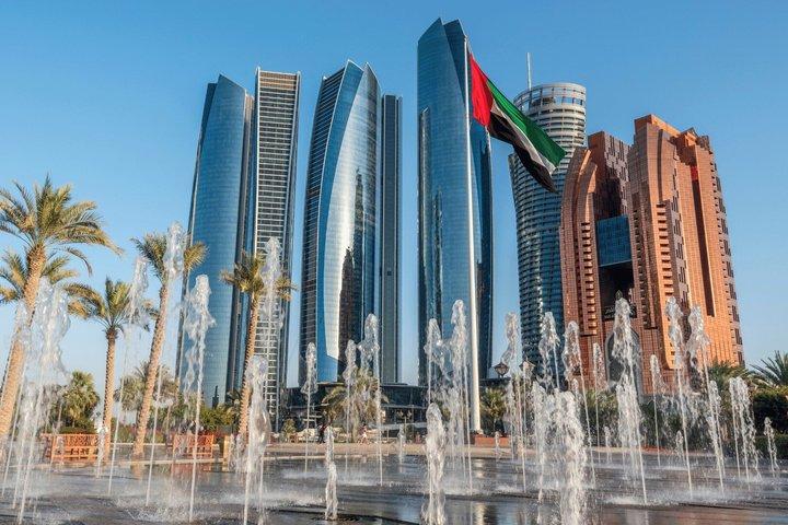 Abu Dhabi : Private Walking Tour with A guide (Private Tour)
