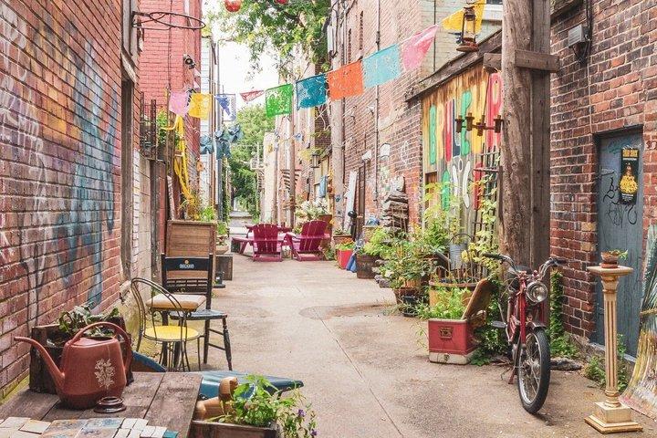 Best of Montreal Walking Tour Experience