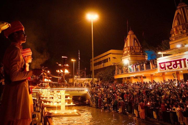 Rishikesh Spiritual Walking Tour with Ganga Aarti Experience