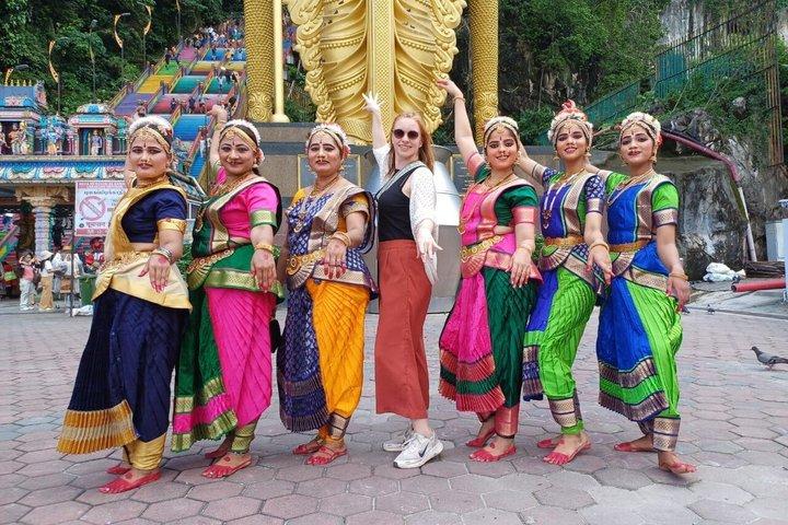 Selangor Highlights Tour: Batu Caves, Blue Mosque & Melawati Hill