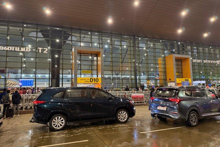 Chennai International Airport to Hotel-Private Arrival transfer