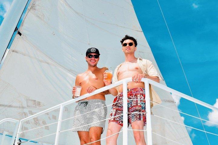 All-Inclusive Cozumel Catamaran Deluxe Tour with Beach Club