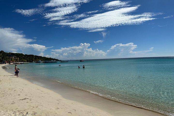 Roatan West Bay & West End Beach Transportation & Resort Passes