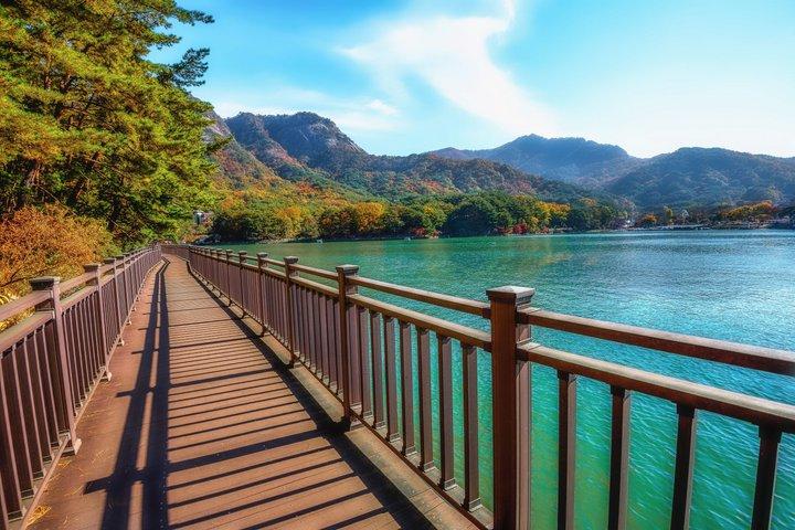 Art Valley, Sanjeong Lake, Jaein Falls Tour from Seoul