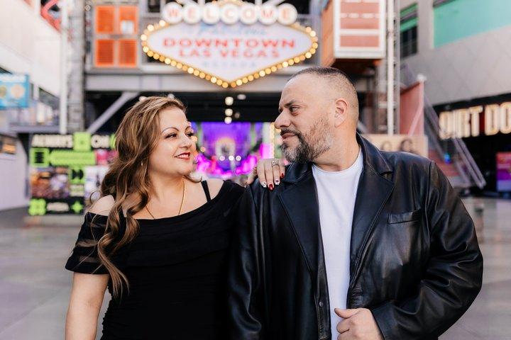 Private Vacation Photoshoot with Photographer in Las Vegas