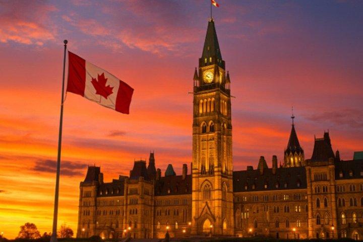 Ottawa Tours Parliament Hill and River Parkway Tour 1 hour 30 min