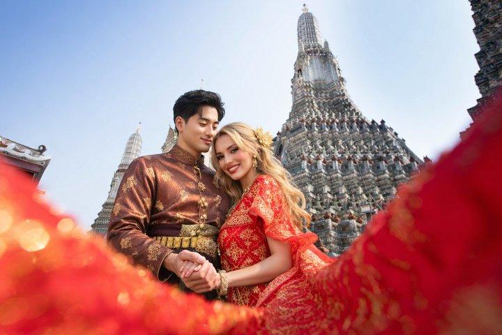 Thai Costume Photography at Wat Arun/Pho Temple: Bangkok