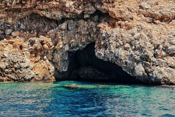 Alanya Pirate Boat Tour with Lunch and Unlimited Drinks