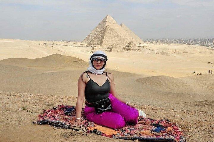 Day Tour to Giza pyramids & Sphinx & Memphis & Sakkara