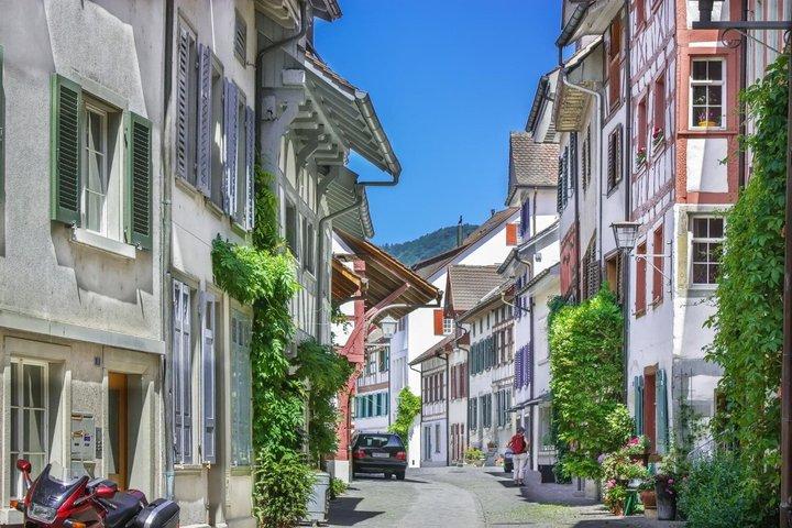 Explore Stein am Rhein in 60 minutes with a Local
