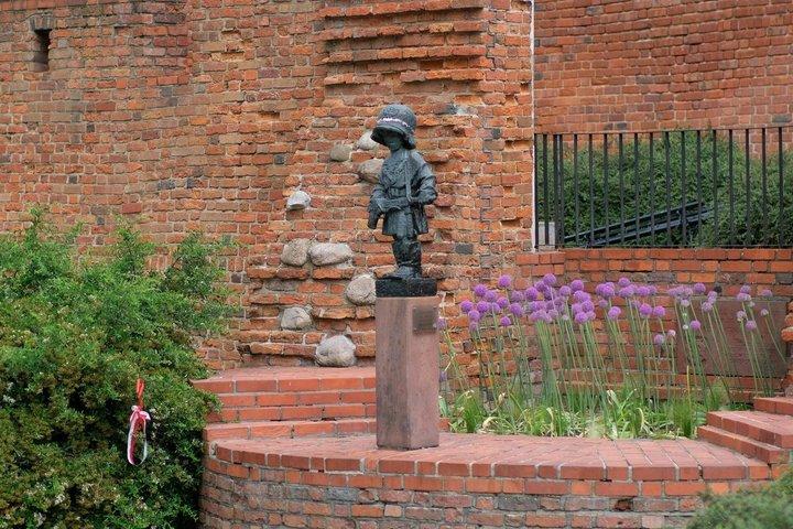 Self Guided Legends and Uprisings Walking Tour of Warsaw