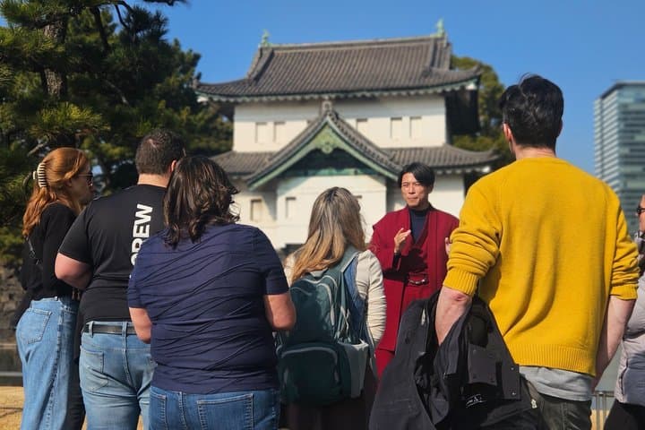Tokyo: Imperial Palace and Shogun Storytelling Walk