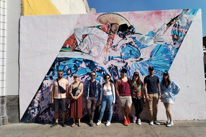 Explore Colonia Americana Architecture and Culture Tour