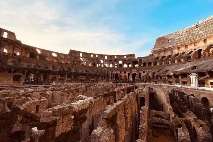 Colosseum with Arena Floor: Small-Group Guided Tour -7 People