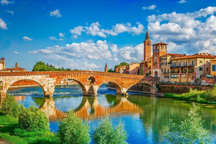 Verona Walking Tour with Audioguide on Your Smartphone