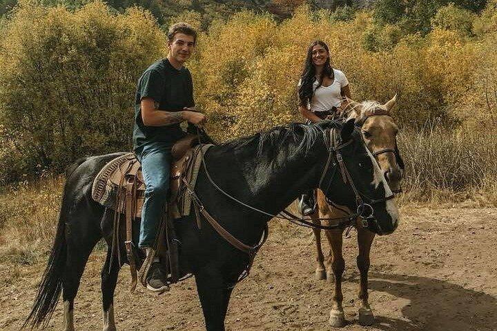 1 Hour Guided Horseback Riding Adventure