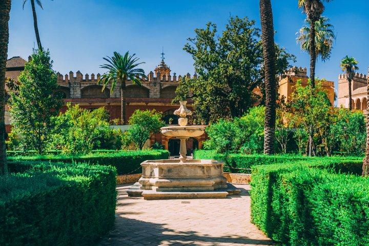 Royal Alcázar of Seville Guided Tour with Priority Access