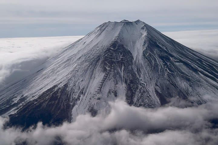 Mt. Fuji & Hakone Full Circle Helicopter Tour (120Mins-5pax)