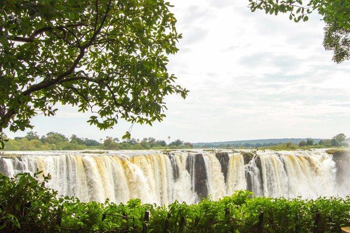 Victoria Falls Guided Twin-Side Tour with Optional Lunch