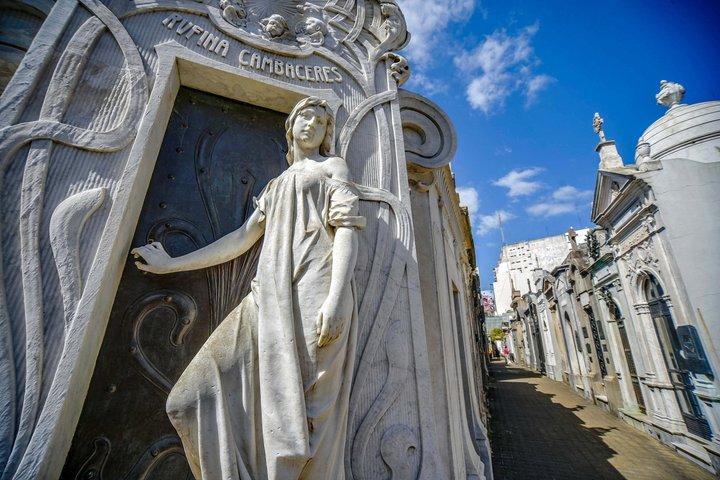 Recoleta Cemetery Buenos Aires Tour with Audioguide (no ticket)