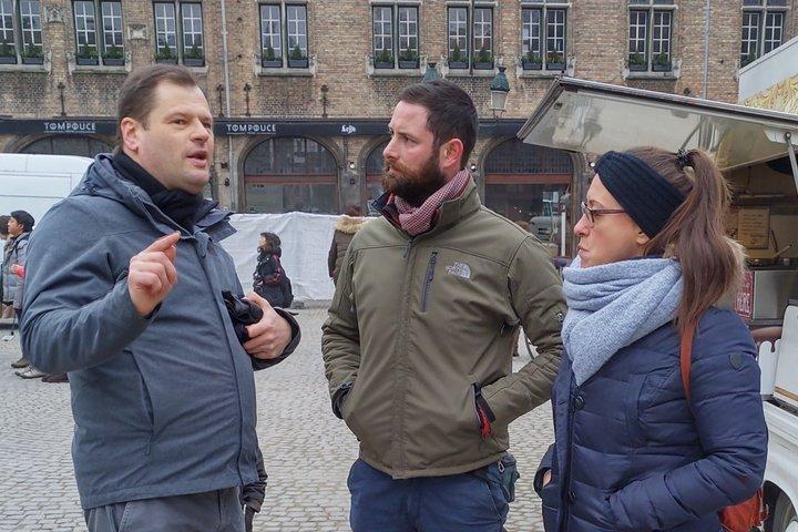 Private Bruges Historical Walking Tour with Canal Cruise