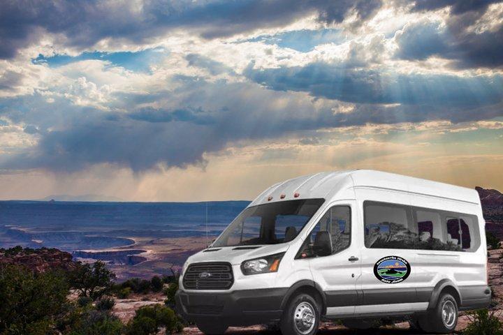 Canyonlands National Park Morning or Afternoon Van Tours