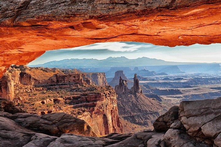 Canyonlands National Park Morning or Afternoon Van Tours