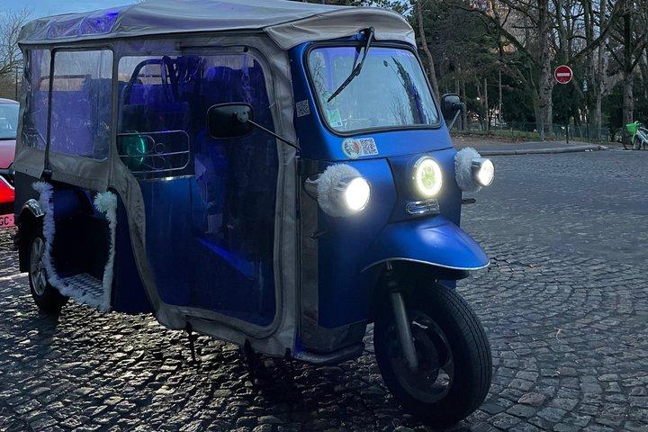 Paris: Electric Tuktuk tour with photo and audio stops