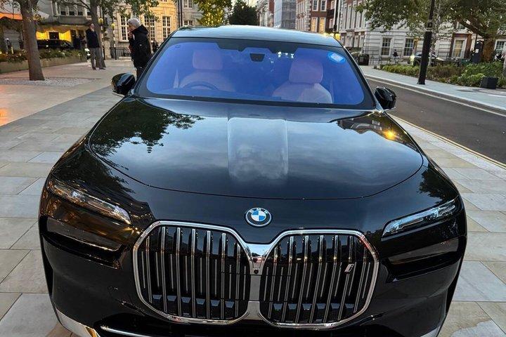 Gatwick Airport Private Chauffeur Transfer - Executive Luxury