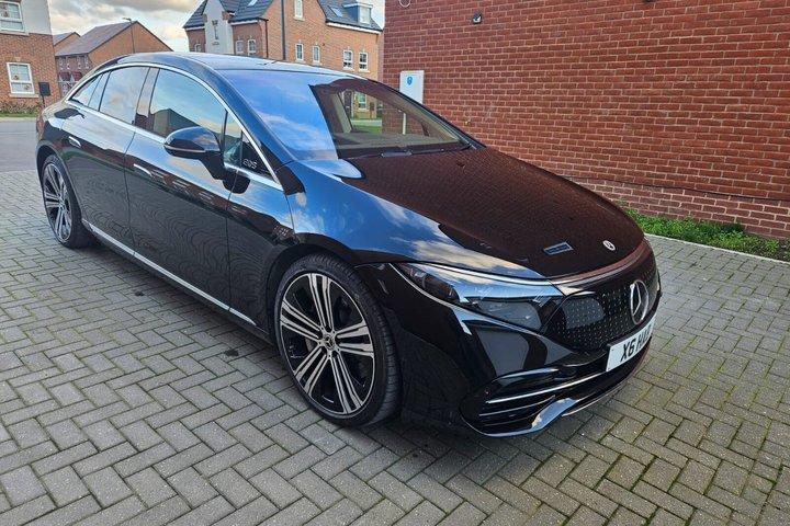 Gatwick Airport Private Chauffeur Transfer - Executive Luxury