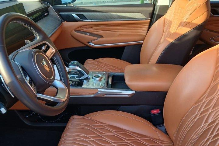Gatwick Airport Private Chauffeur Transfer - Executive Luxury