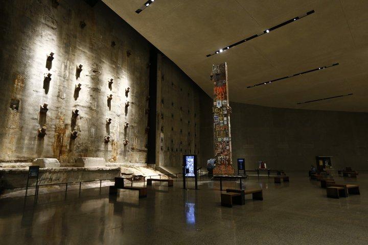 NYC Luxury Bus Tour with 9/11 Museum and One World Access