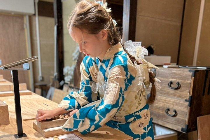 Create Unique Chopsticks in Kyoto’s 100-Year-Old Wooden Building