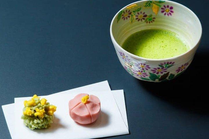 Tea Ceremony Experience with Kimono in Kyoto