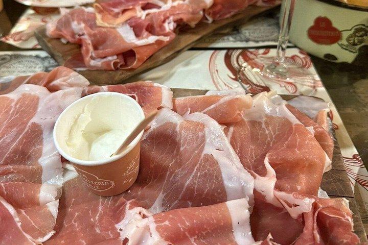 Taste of Milan: Private Food, Culture & Duomo Tour
