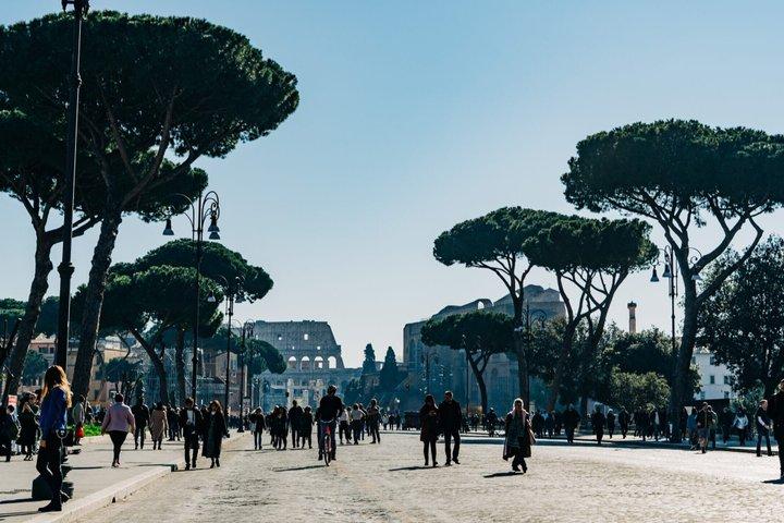 Golf Cart Tour: Explore of Rome by short time