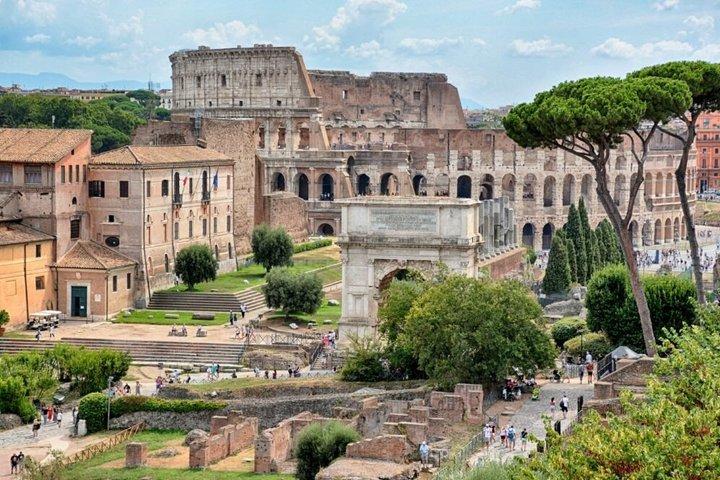 Golf Cart Tour: Explore of Rome by short time