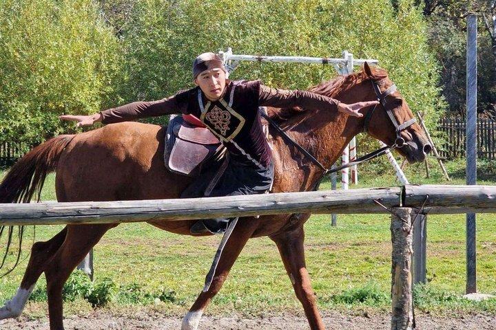 Almaty: Jeep Private Huns Ethno Village & Issyk Lake Day Tour