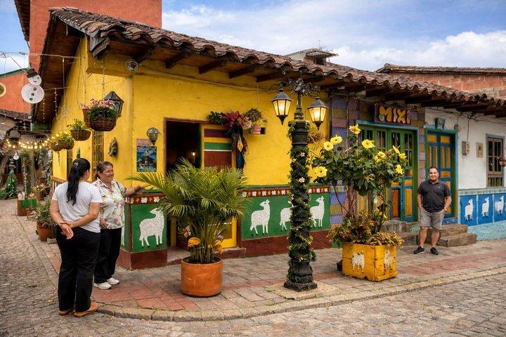 Private Tour to Guatapé & Coffee Farm from Medellín!