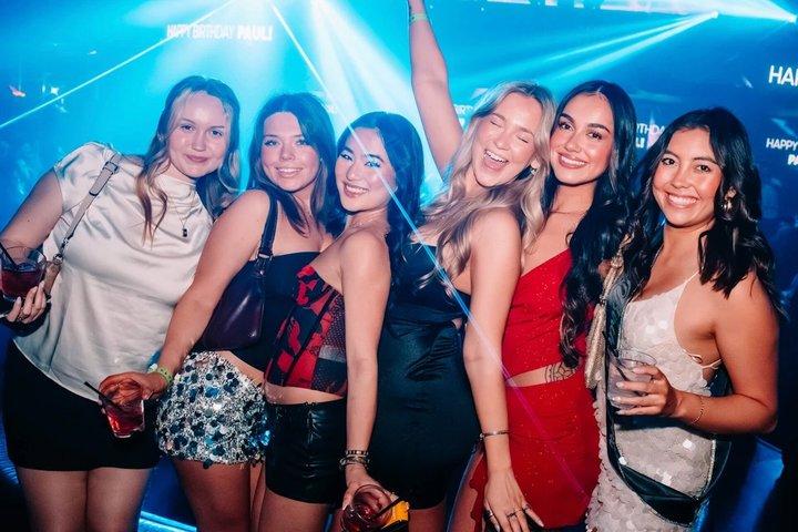 Las Vegas Club Crawl with Party Bus and Free Drinks