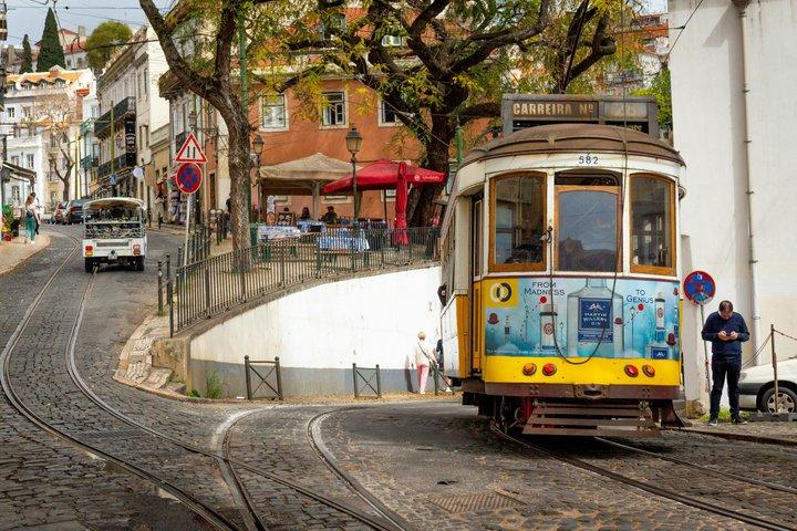 Lisbon Tuk Tuk City Tour: Lisbon’s Old Town and Hidden Gems