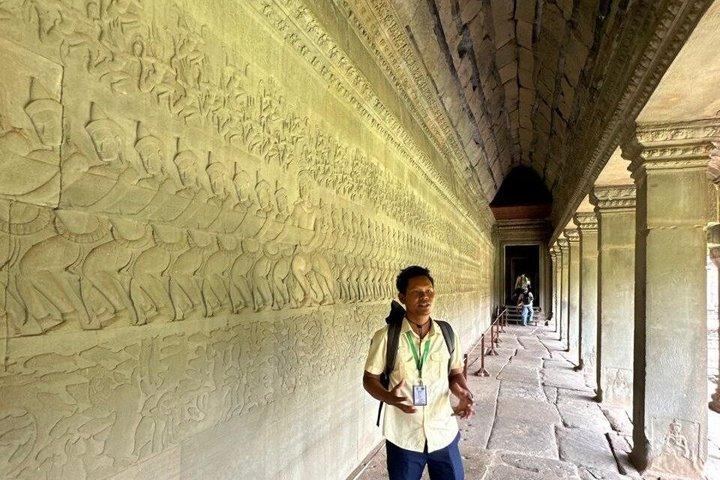 Walk to Angkor Wat Private Tour Experience from Cambodia